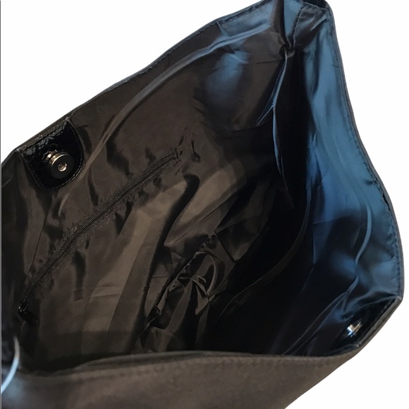 Black Canvas & Snake Embossed Vinyl Tote Bag - Picture 6 of 7